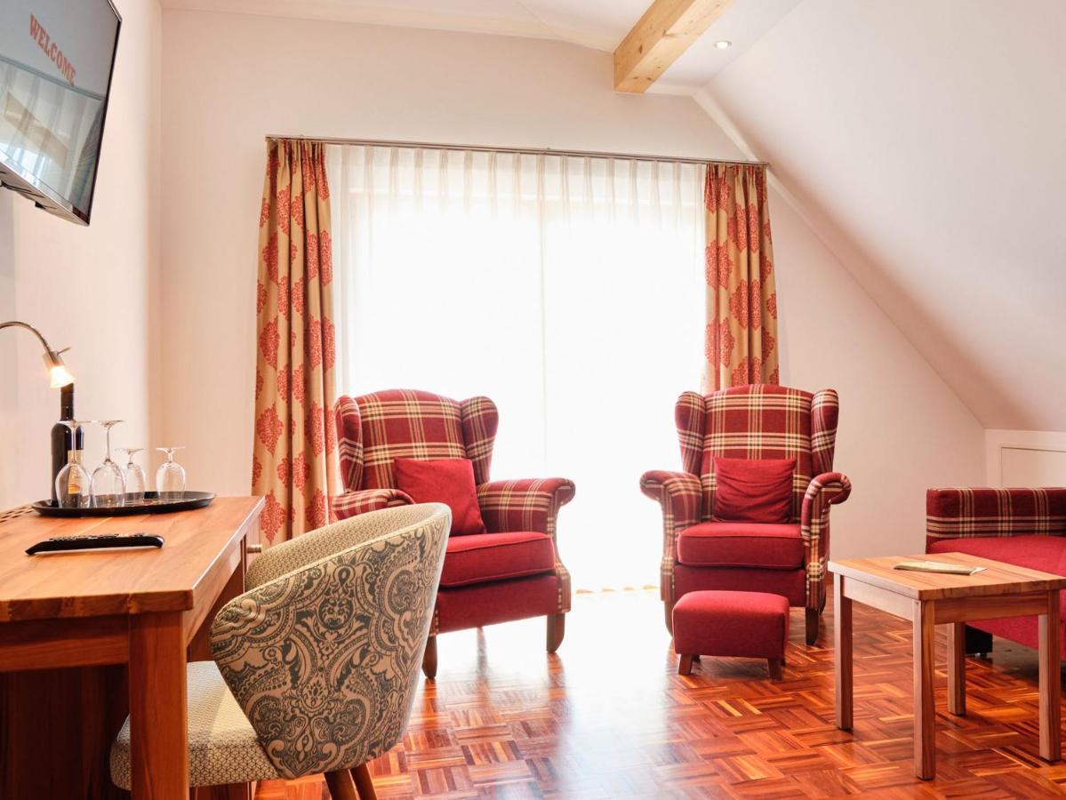 Hotel Hornstein - Weingut, Vinothek & Gastronomie Nonnenhorn Dış mekan fotoğraf