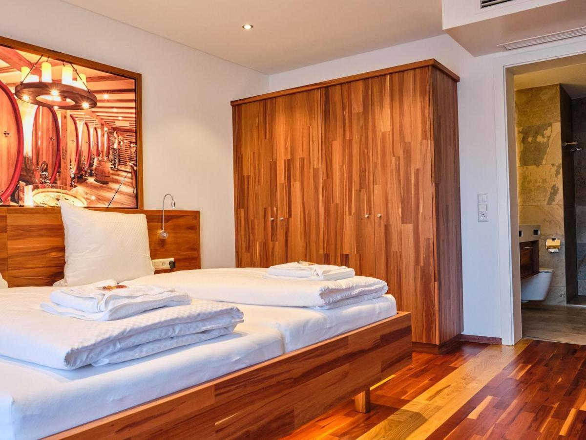 Hotel Hornstein - Weingut, Vinothek & Gastronomie Nonnenhorn Dış mekan fotoğraf