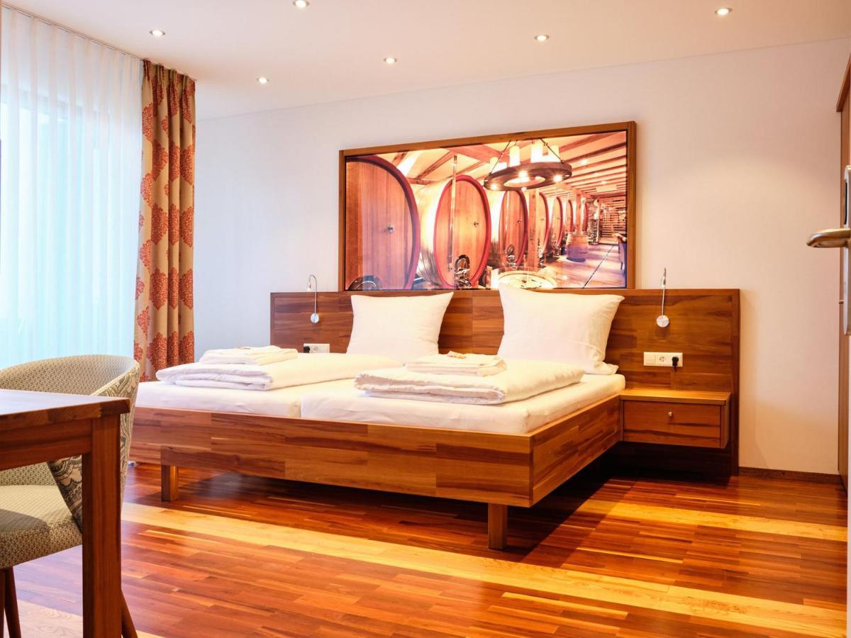 Hotel Hornstein - Weingut, Vinothek & Gastronomie Nonnenhorn Dış mekan fotoğraf